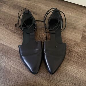 Vince Pointed Toe Black Flat